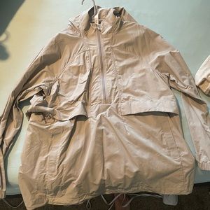 Lululemon Rain pullover